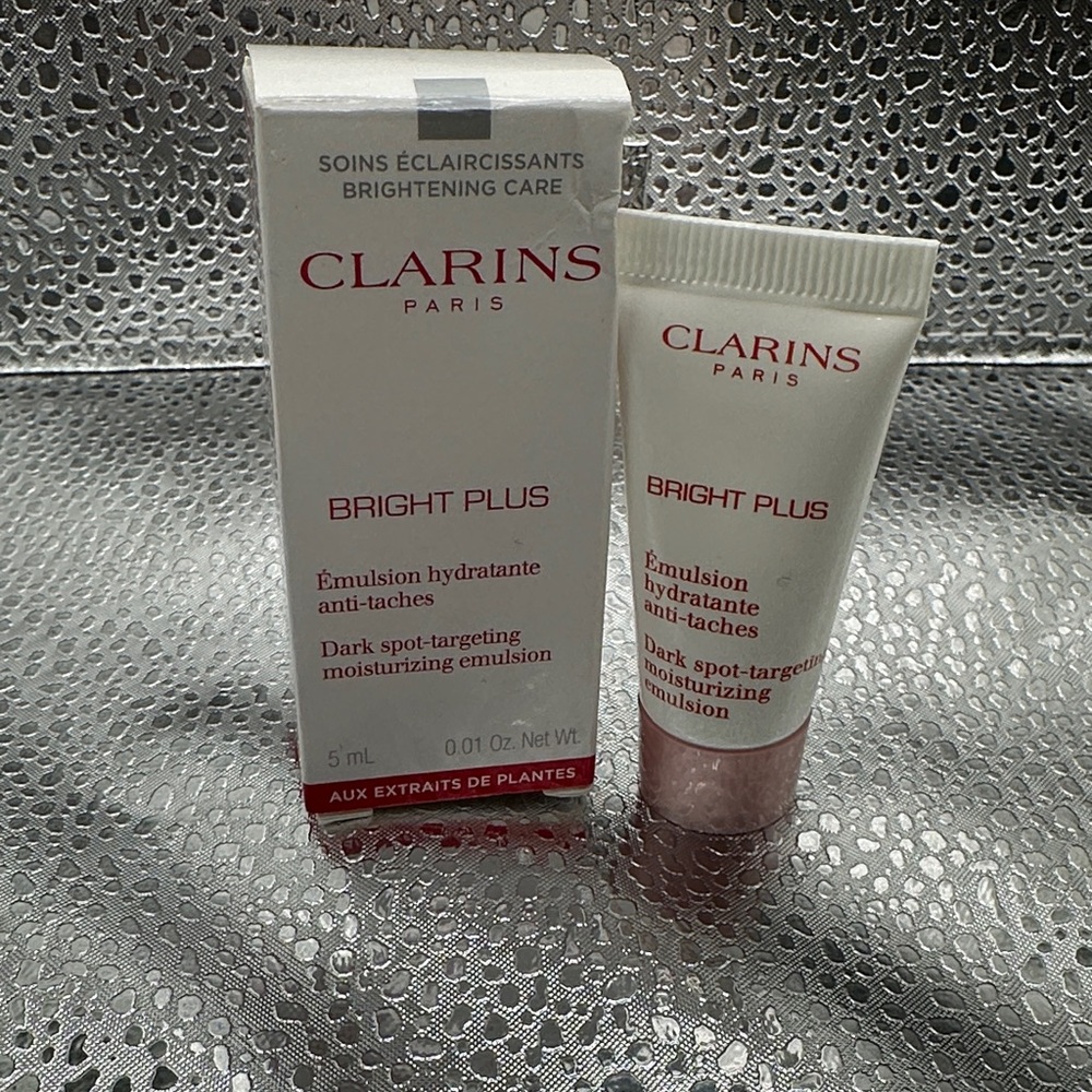 Clarins Bright Plus Skincare Emulsion